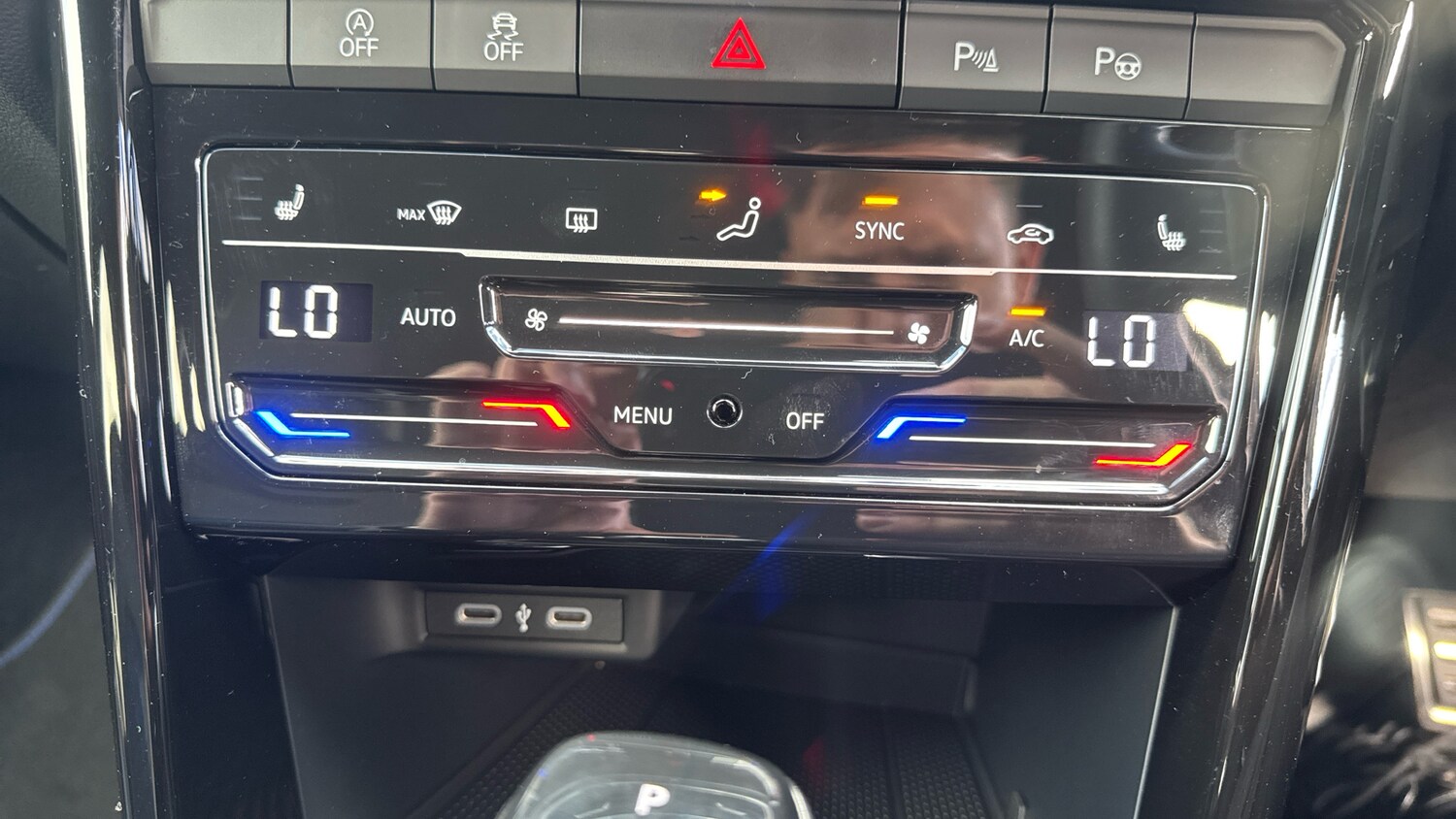 Used Volkswagen T-Roc 2023 for sale - 76355427: Photo 39