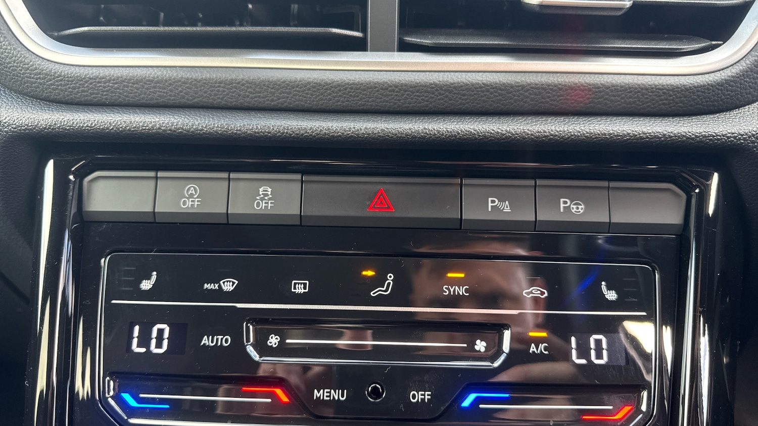 Used Volkswagen T-Roc 2023 for sale - 76355427: Photo 40