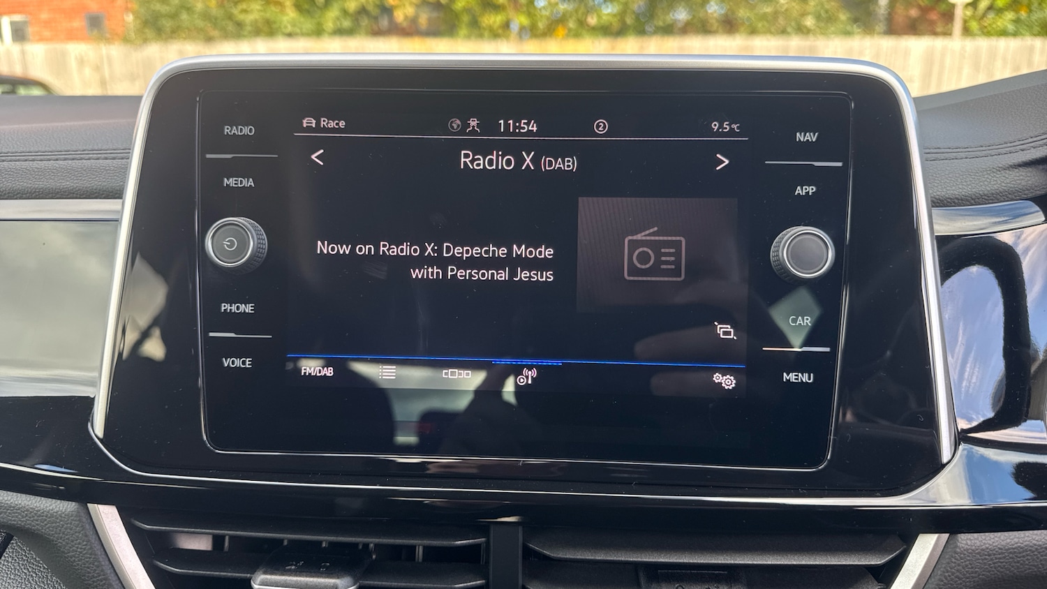 Used Volkswagen T-Roc 2023 for sale - 76355427: Photo 42