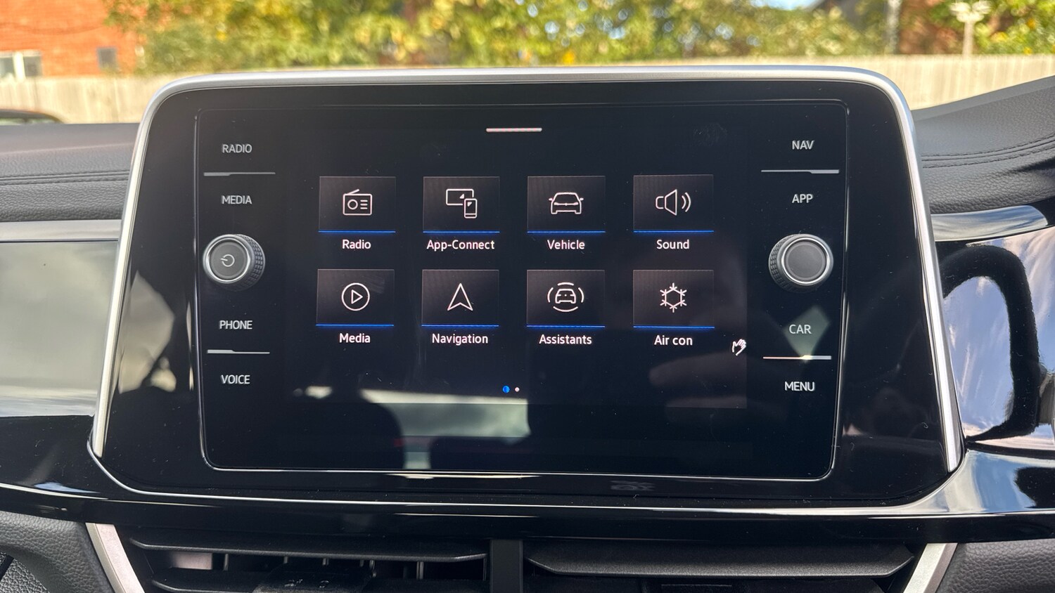 Used Volkswagen T-Roc 2023 for sale - 76355427: Photo 43