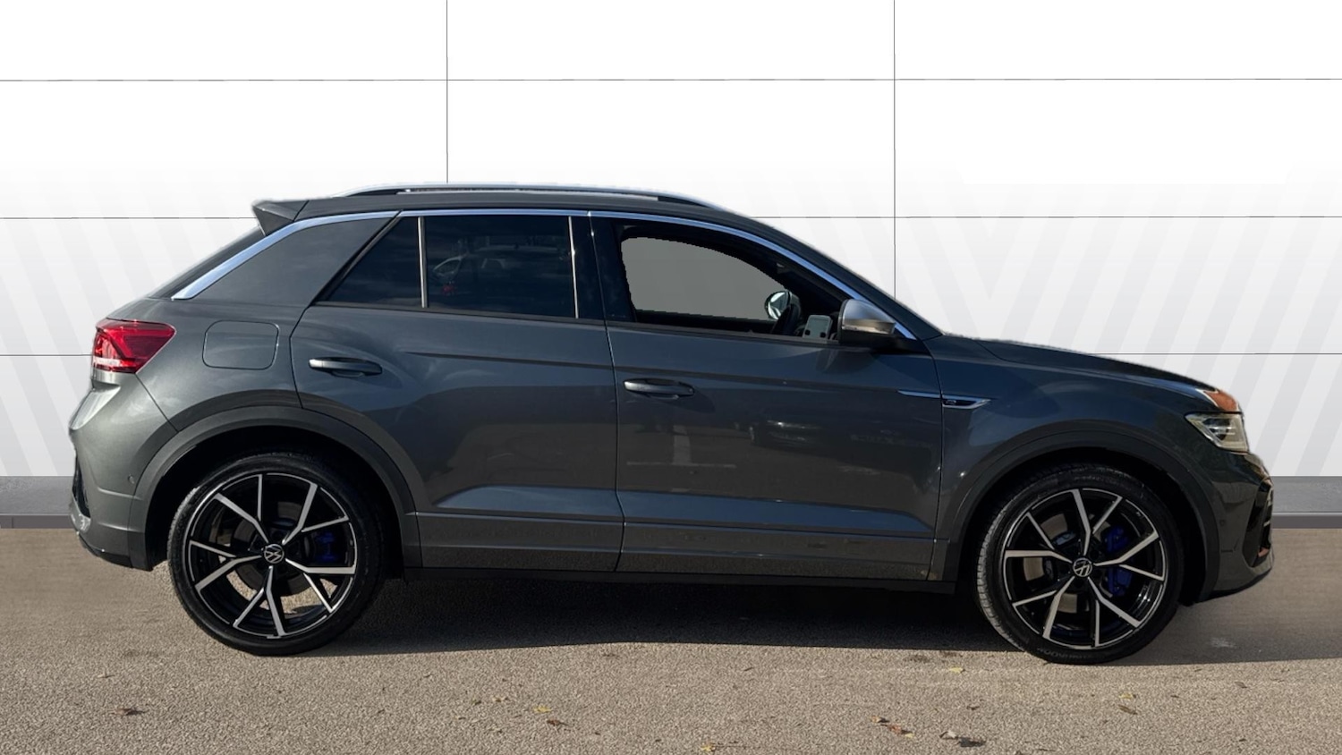Used Volkswagen T-Roc 2023 for sale - 76355427: Photo 5