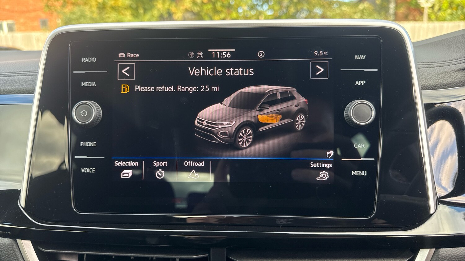 Used Volkswagen T-Roc 2023 for sale - 76355427: Photo 59