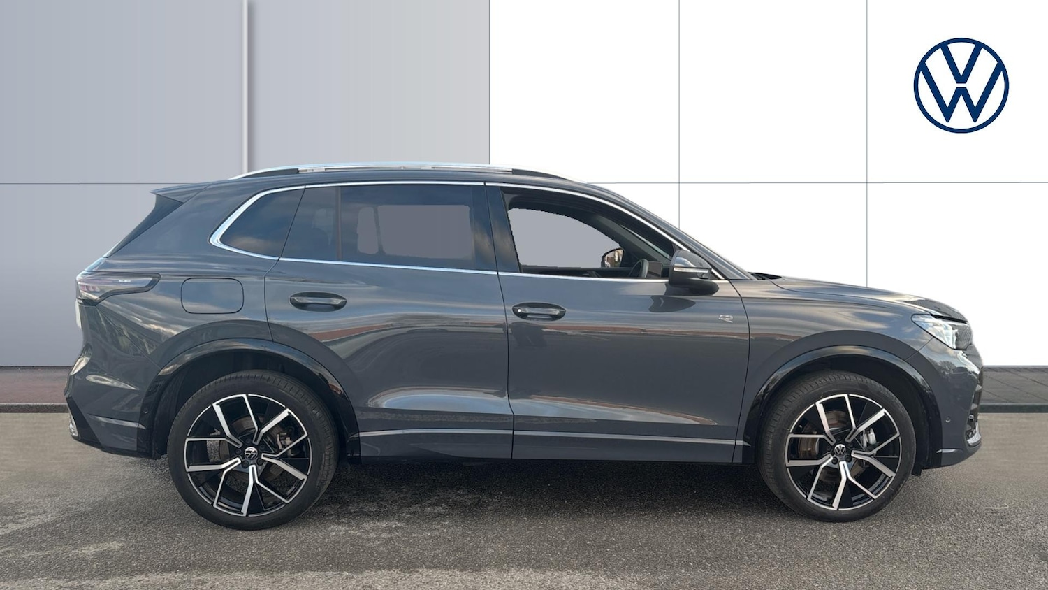 Used Volkswagen Tiguan 2025 for sale - 77273473: Photo 4