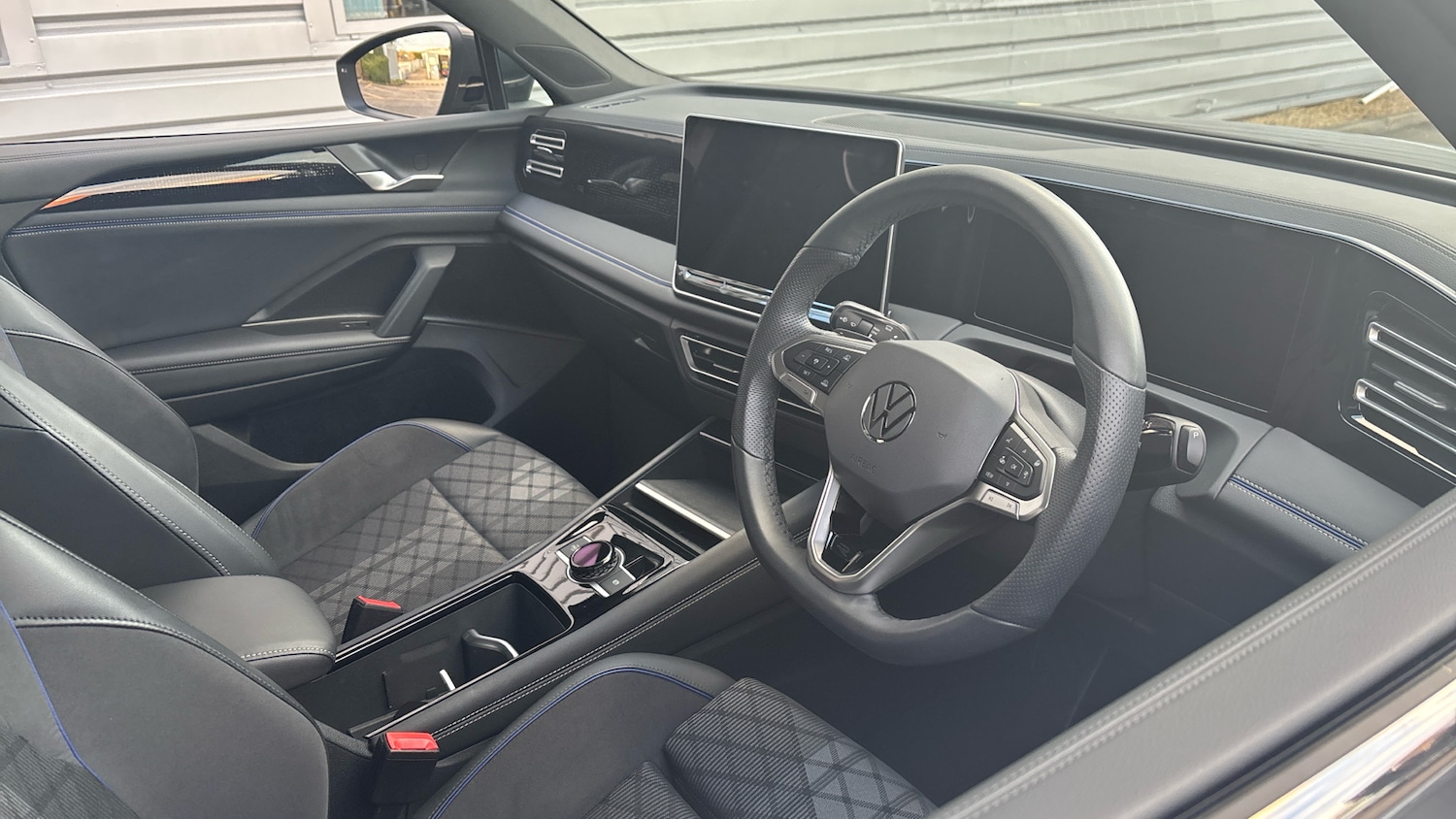 Used Volkswagen Tiguan 2025 for sale - 77273473: Photo 6