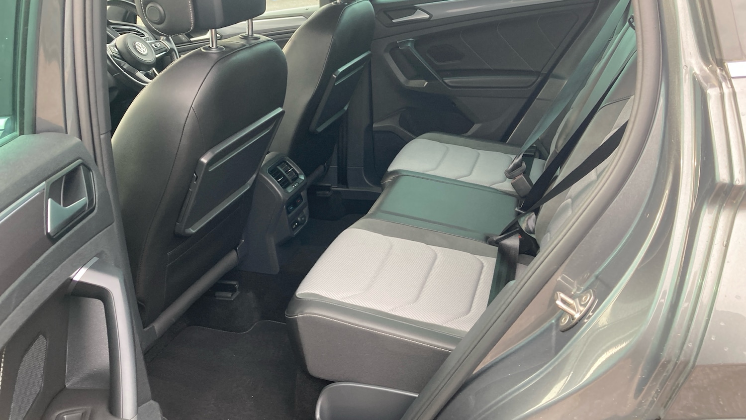 Used Volkswagen Tiguan 2020 for sale - 76684007: Photo 16