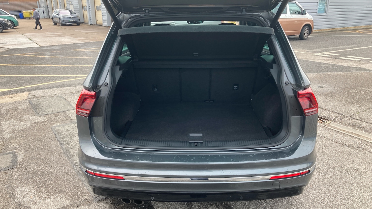 Used Volkswagen Tiguan 2020 for sale - 76684007: Photo 4