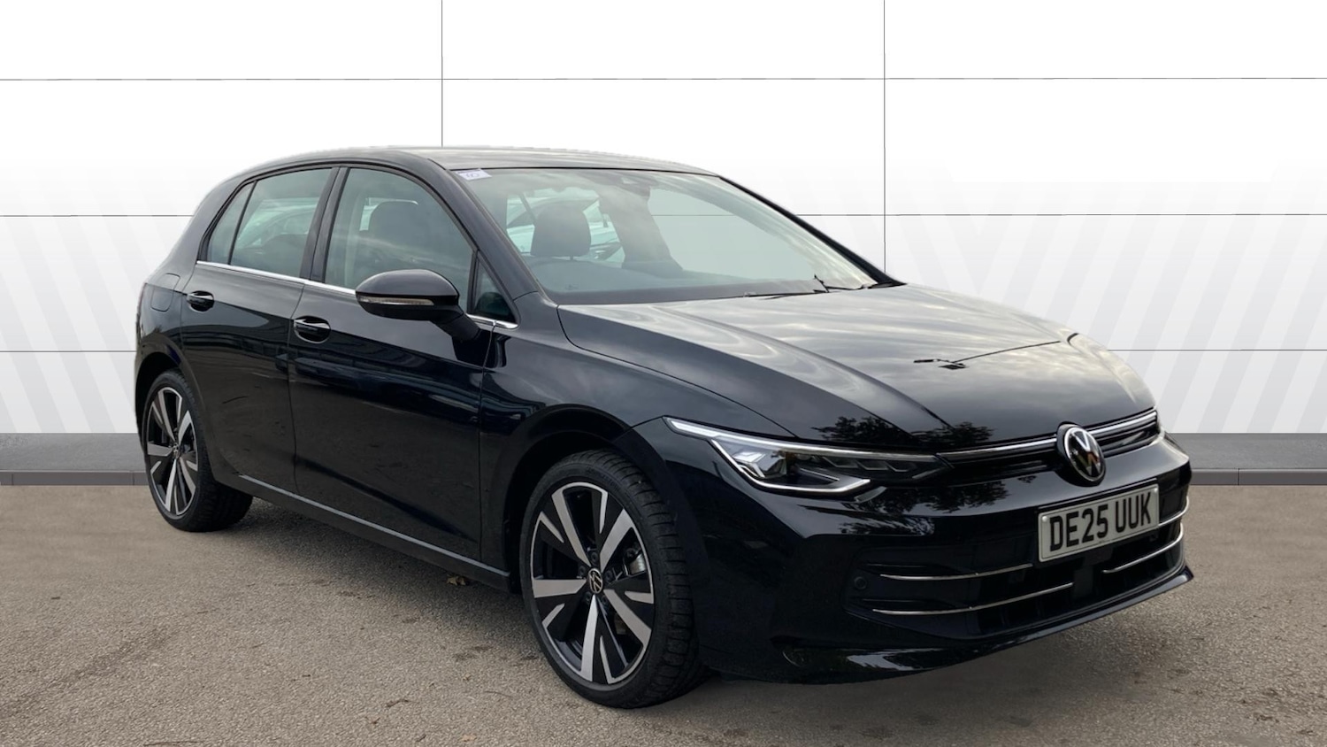 Used Volkswagen Golf 2025 for sale - 76504862: Photo 1