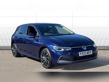 Volkswagen - Golf