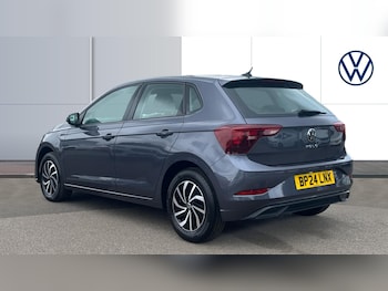 Used Volkswagen Polo 2024 for sale - 77046551: Photo