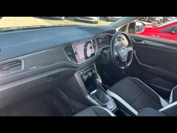 Used Volkswagen T-Roc 2021 for sale - 74490955: Photo