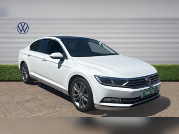 Used Volkswagen Passat 2018 for sale - 79080805: Photo