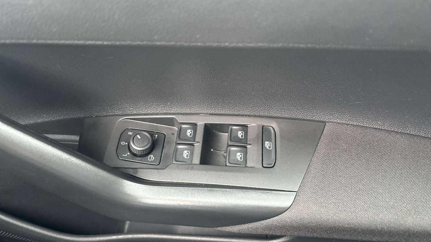 Used Volkswagen Polo 2023 for sale - 77034220: Photo 25