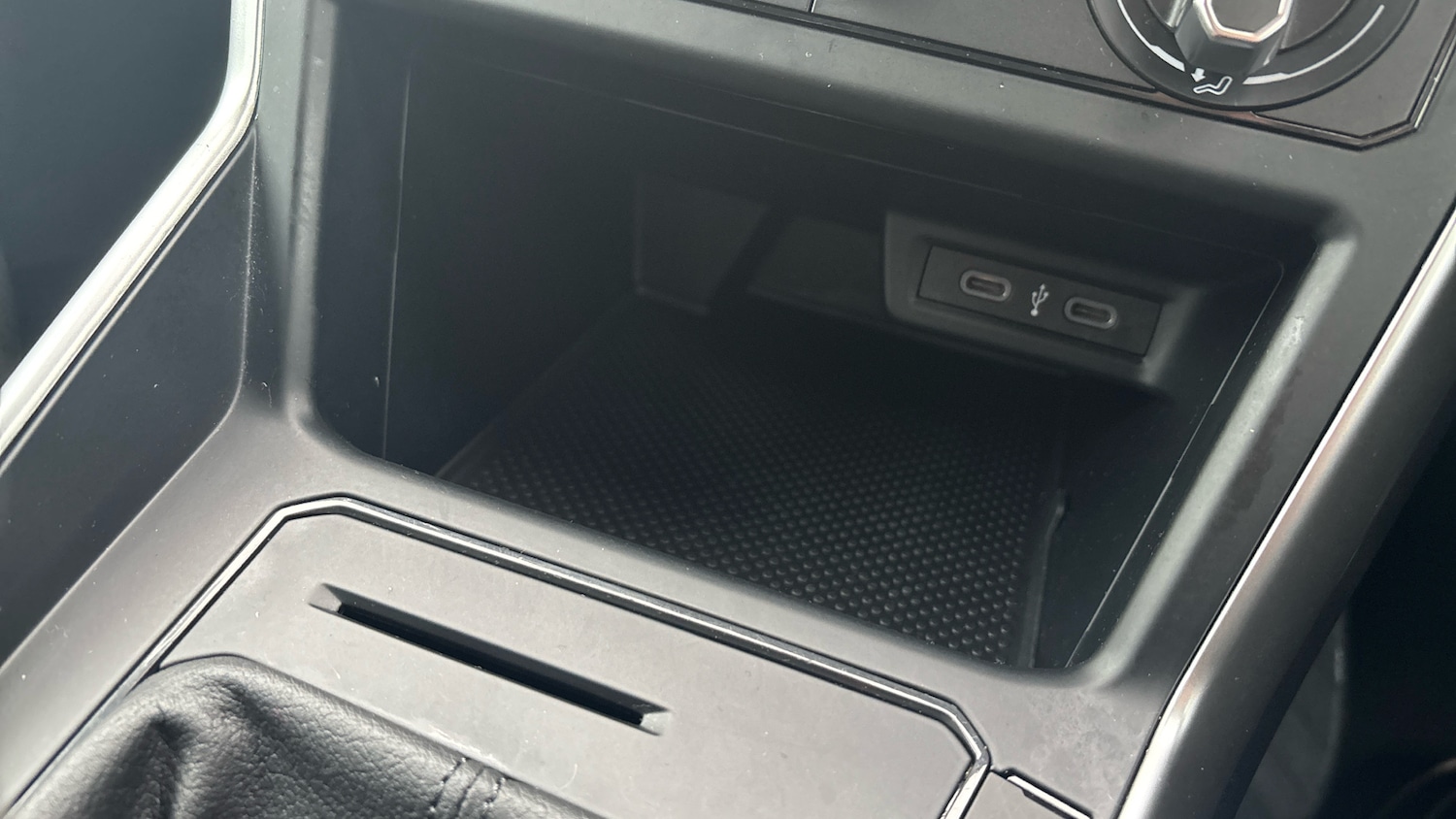 Used Volkswagen Polo 2023 for sale - 77034220: Photo 27