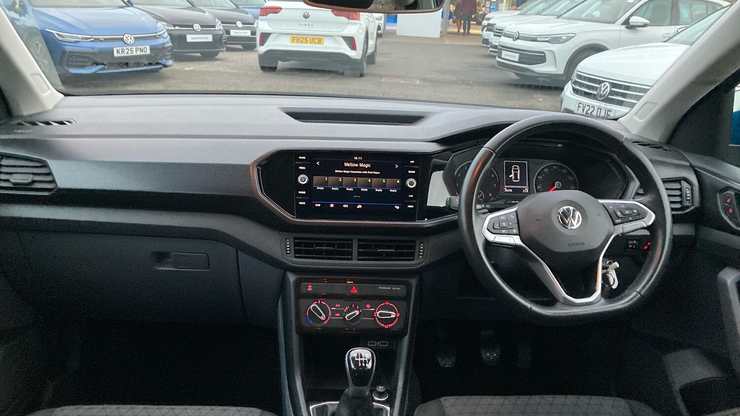 Used Volkswagen T-Cross 2020 for sale - 76567713: Photo 10