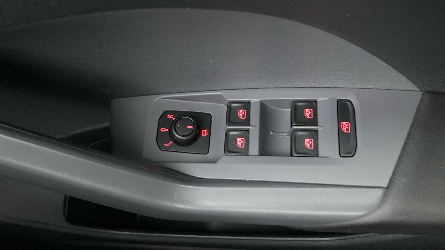 Used Volkswagen T-Cross 2020 for sale - 76567713: Photo 29