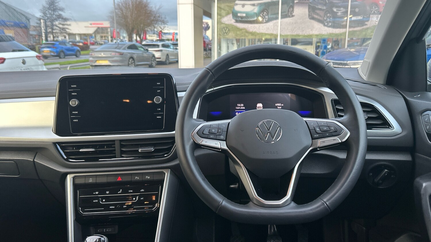 Used Volkswagen T-Roc 2025 for sale - 76959800: Photo 10