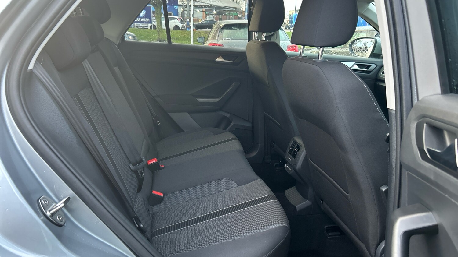 Used Volkswagen T-Roc 2025 for sale - 76959800: Photo 30