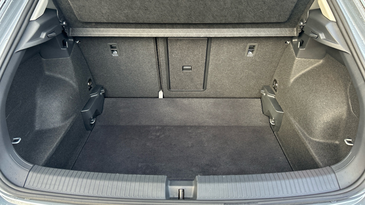 Used Volkswagen T-Roc 2025 for sale - 76959800: Photo 35