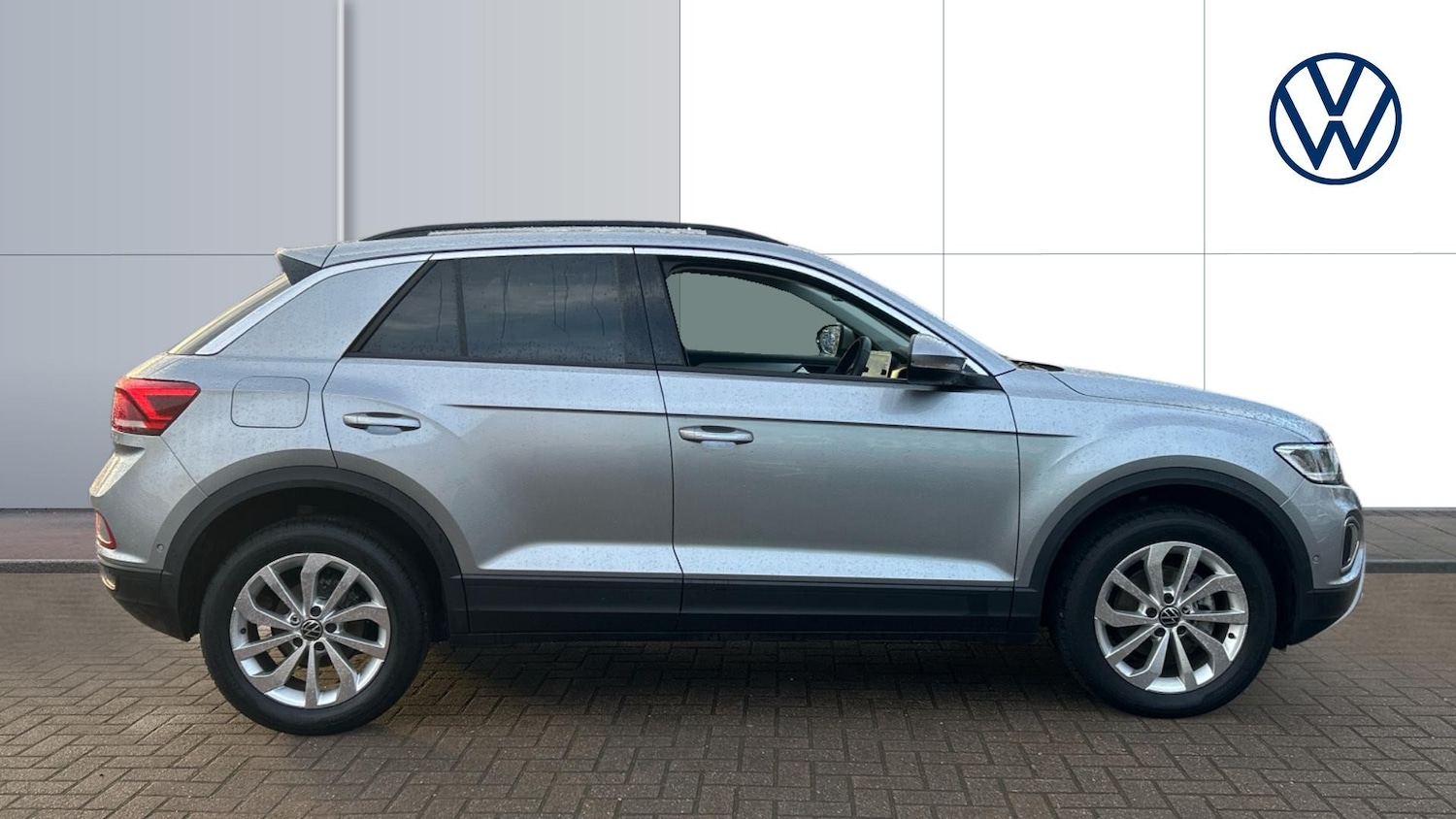 Used Volkswagen T-Roc 2025 for sale - 76959800: Photo 4