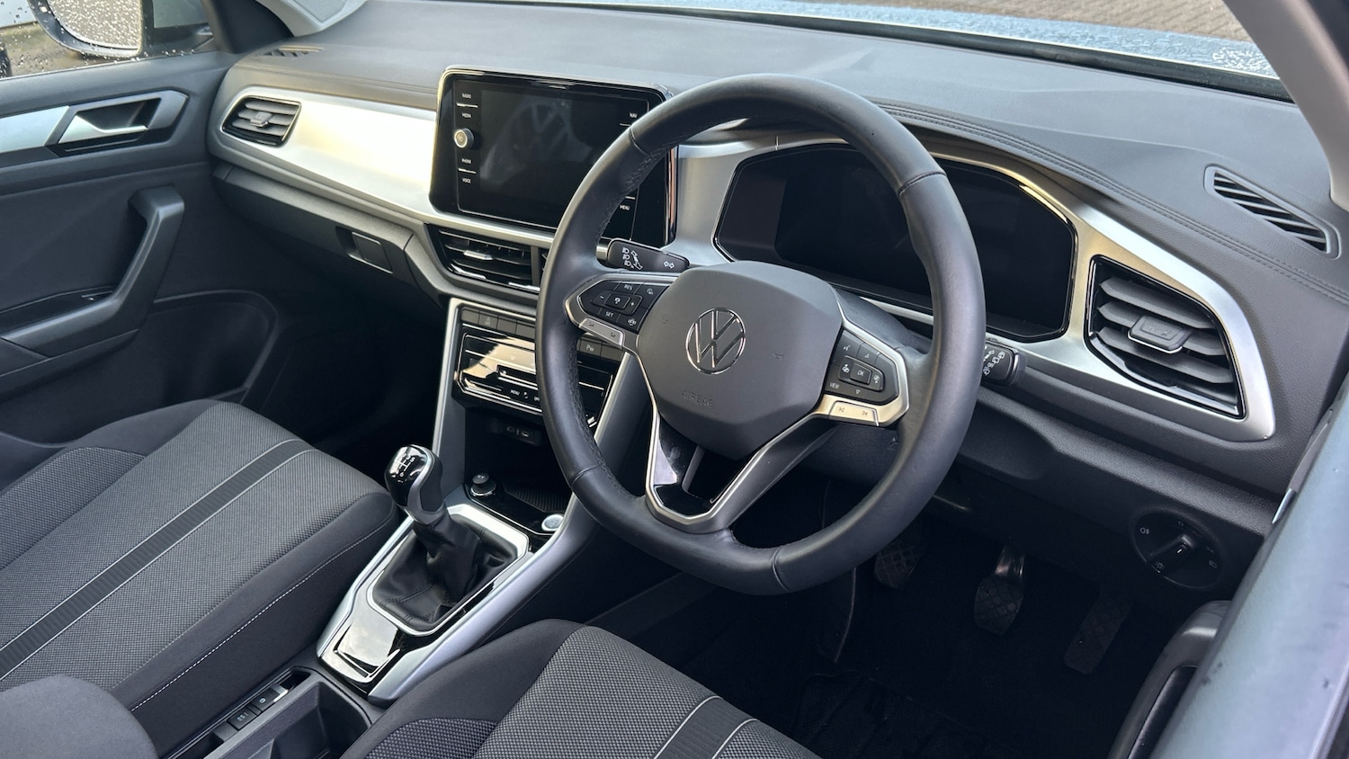 Used Volkswagen T-Roc 2025 for sale - 76959800: Photo 6