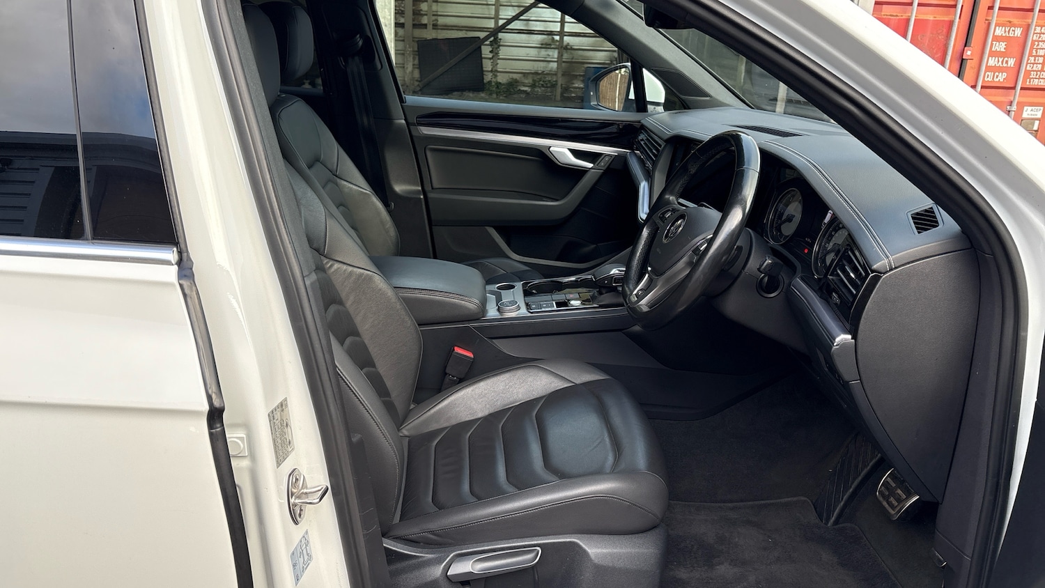 Used Volkswagen Touareg 2019 for sale - 76363297: Photo 15