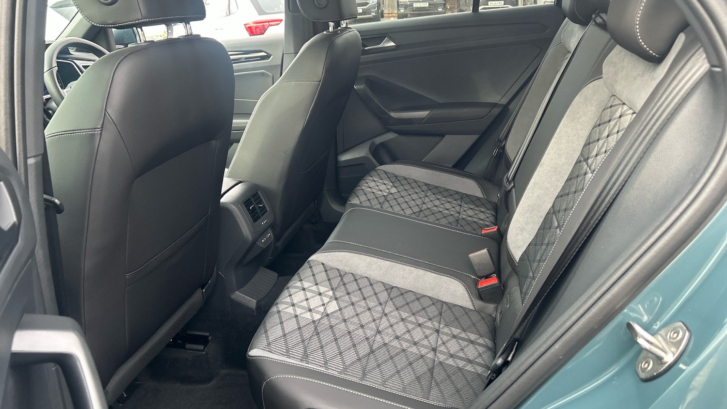 Used Volkswagen T-Roc 2025 for sale - 76402340: Photo 16