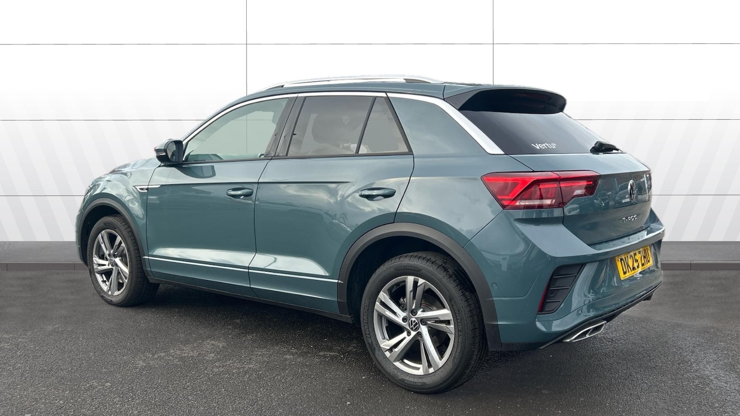 Used Volkswagen T-Roc 2025 for sale - 76402340: Photo 2