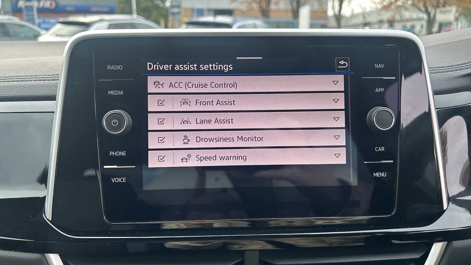 Used Volkswagen T-Roc 2025 for sale - 76402340: Photo 34