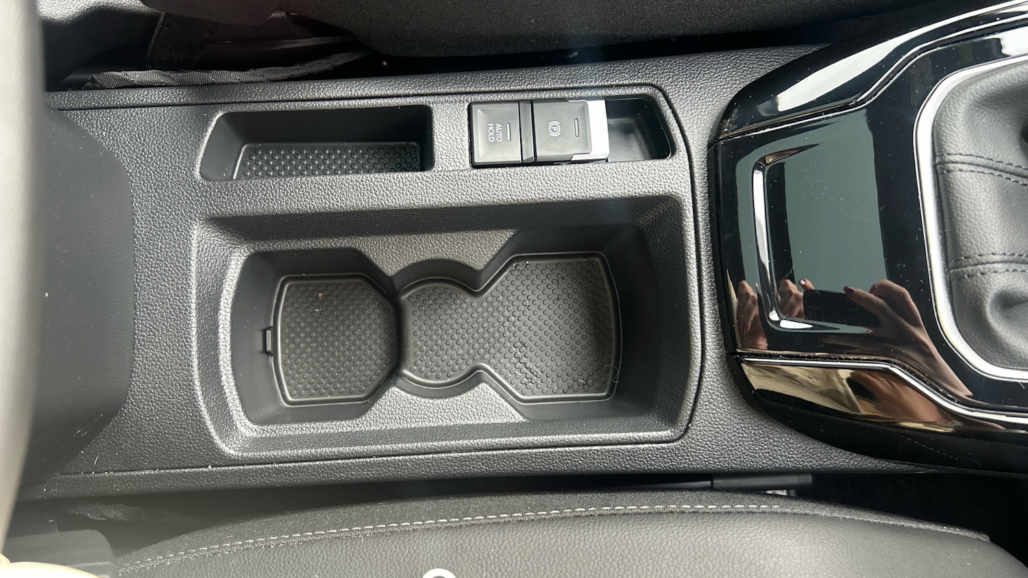 Used Volkswagen T-Roc 2025 for sale - 76402340: Photo 36