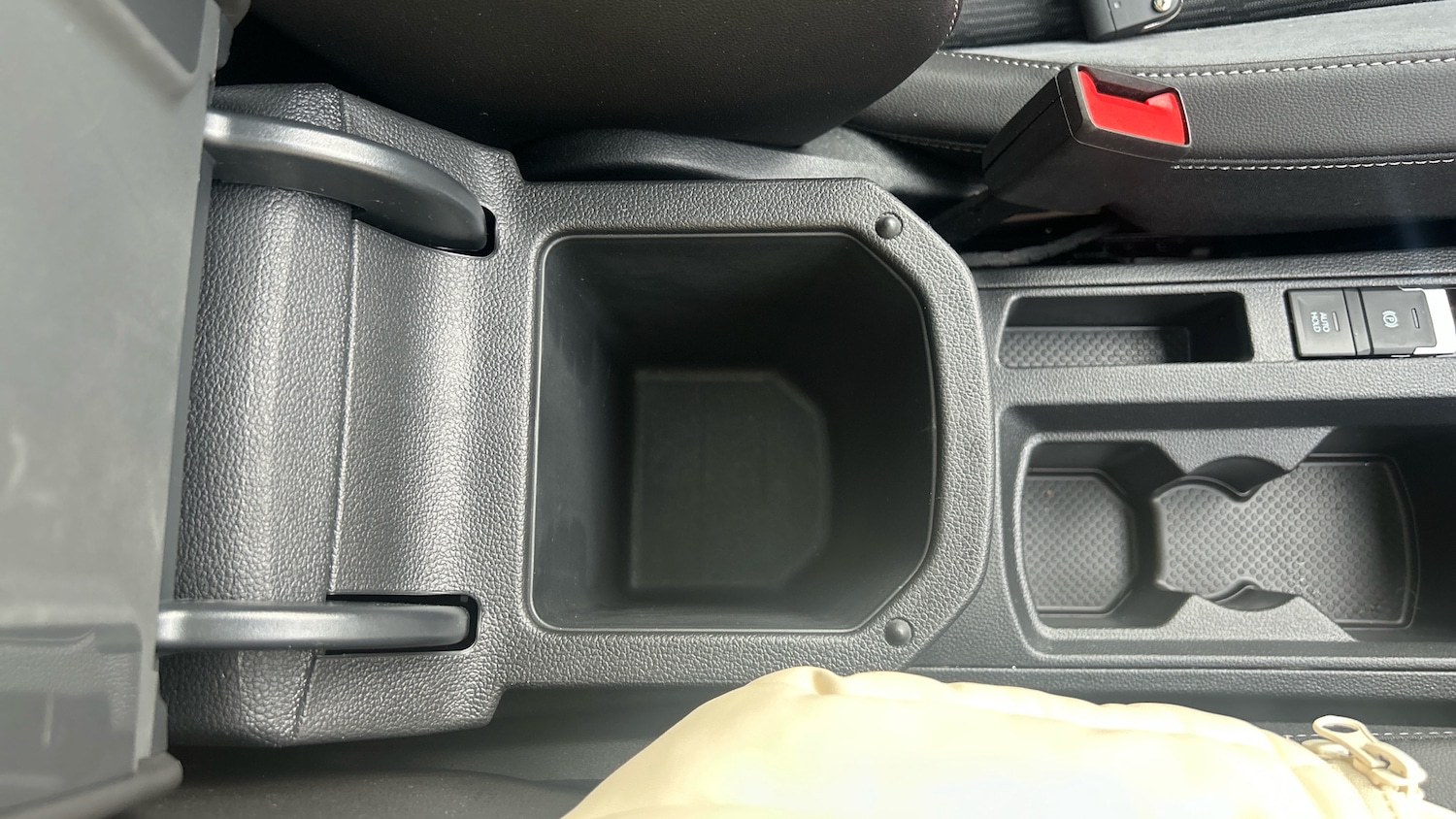 Used Volkswagen T-Roc 2025 for sale - 76402340: Photo 37