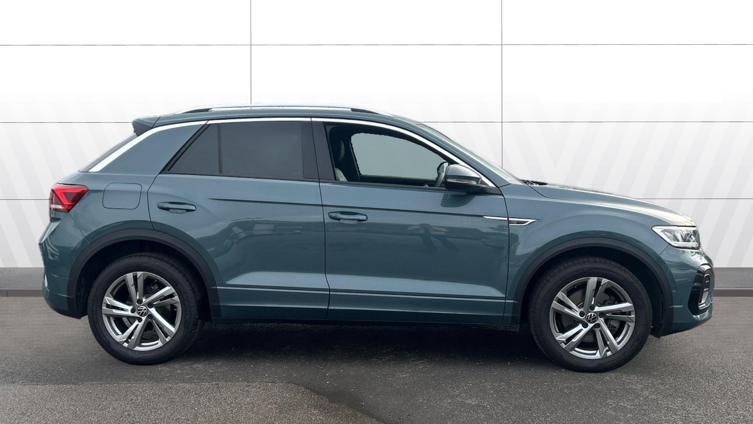 Used Volkswagen T-Roc 2025 for sale - 76402340: Photo 5