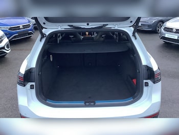 Used Volkswagen Passat 2025 for sale - 77106389: Photo