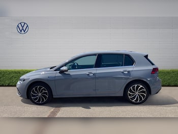 Used Volkswagen Golf 2023 for sale - 79140060: Photo