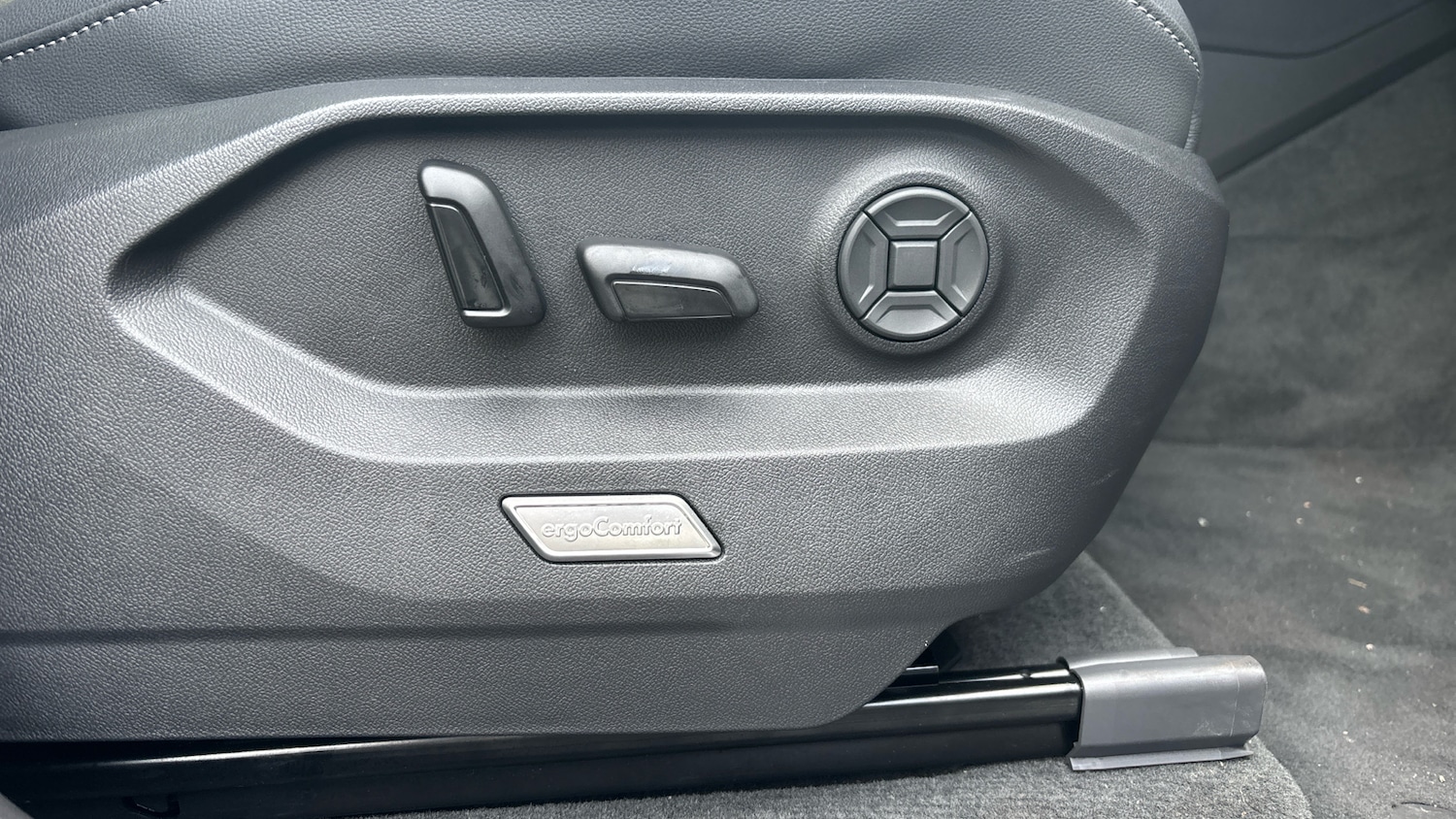 Used Volkswagen Touareg 2025 for sale - 77431557: Photo 25