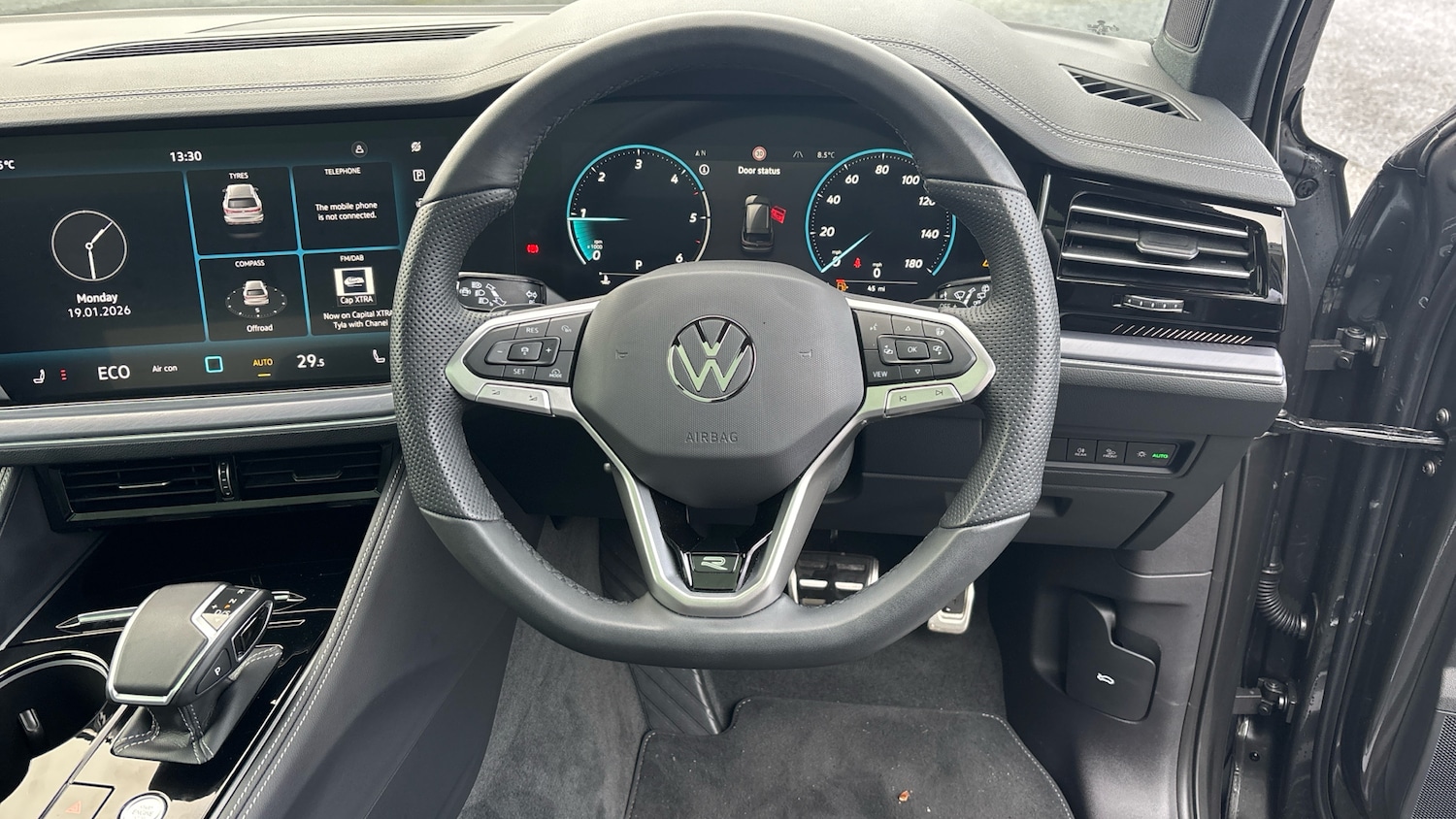 Used Volkswagen Touareg 2025 for sale - 77431557: Photo 26