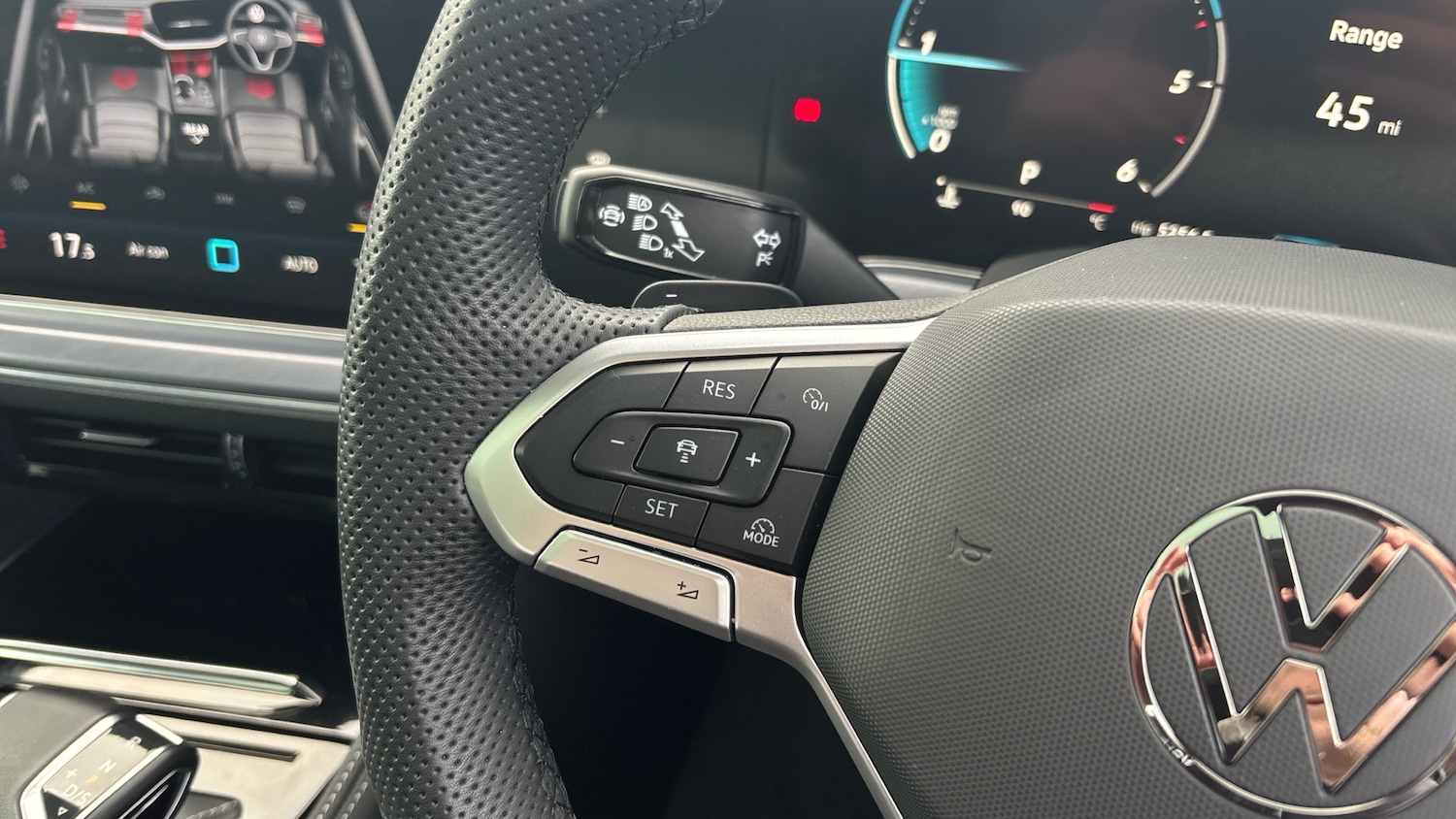 Used Volkswagen Touareg 2025 for sale - 77431557: Photo 31