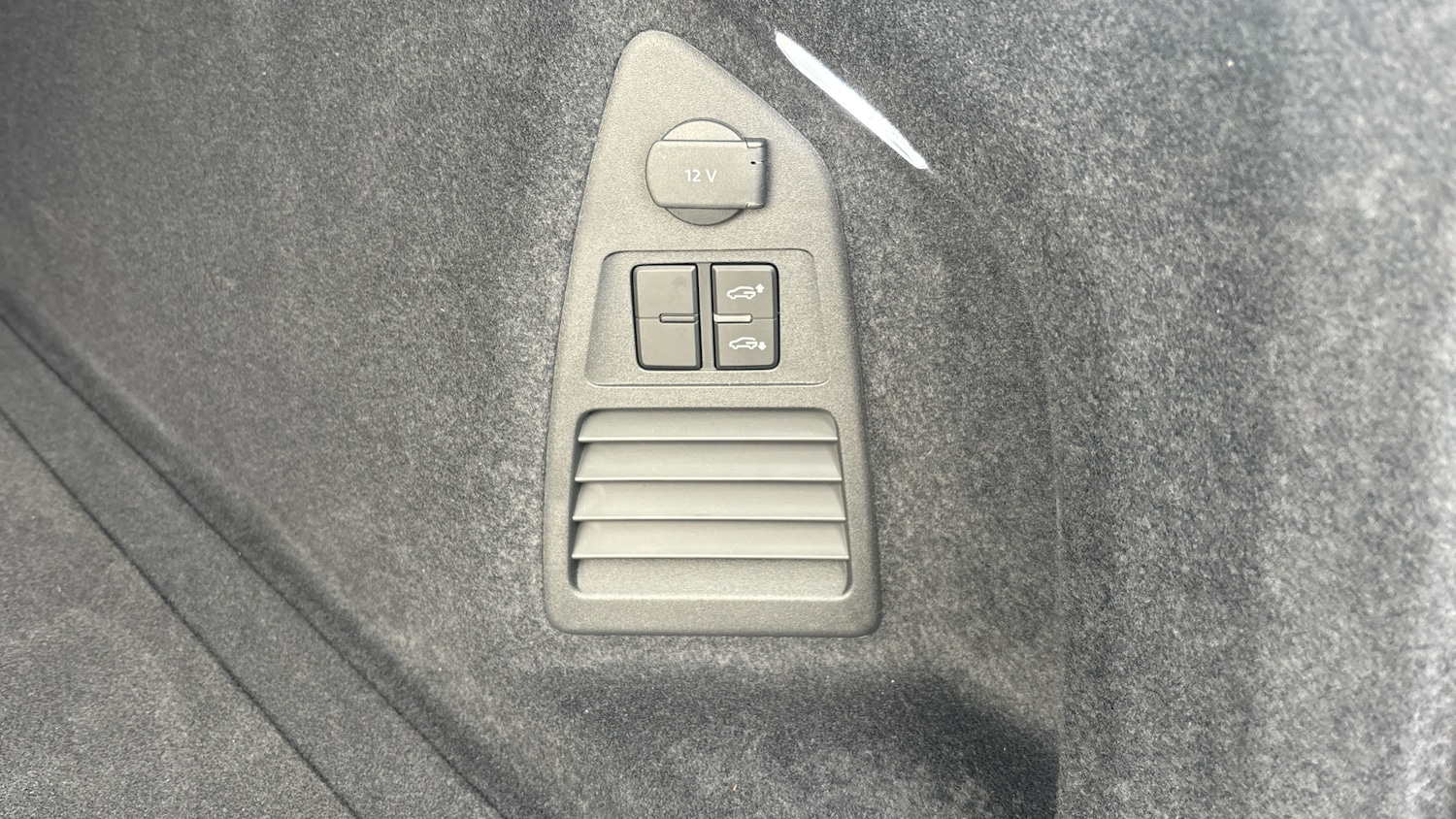 Used Volkswagen Touareg 2025 for sale - 77431557: Photo 44