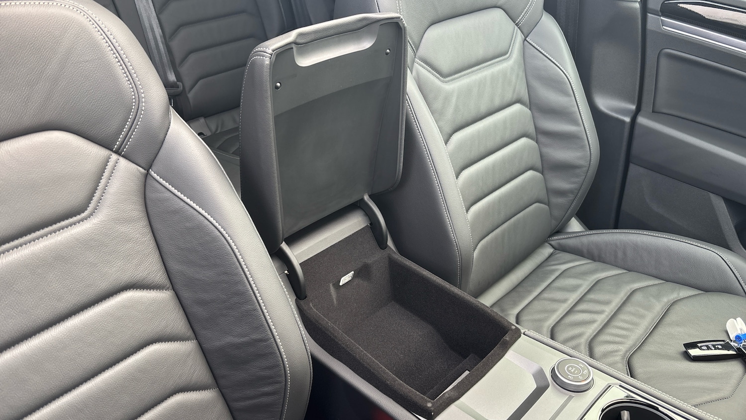 Used Volkswagen Touareg 2025 for sale - 77431557: Photo 53