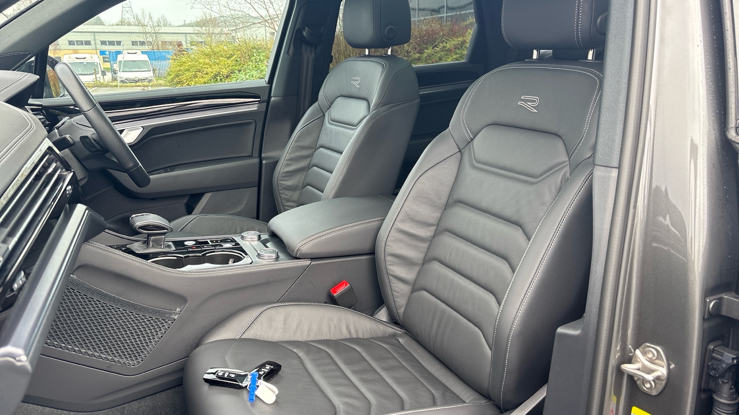 Used Volkswagen Touareg 2025 for sale - 77431557: Photo 62