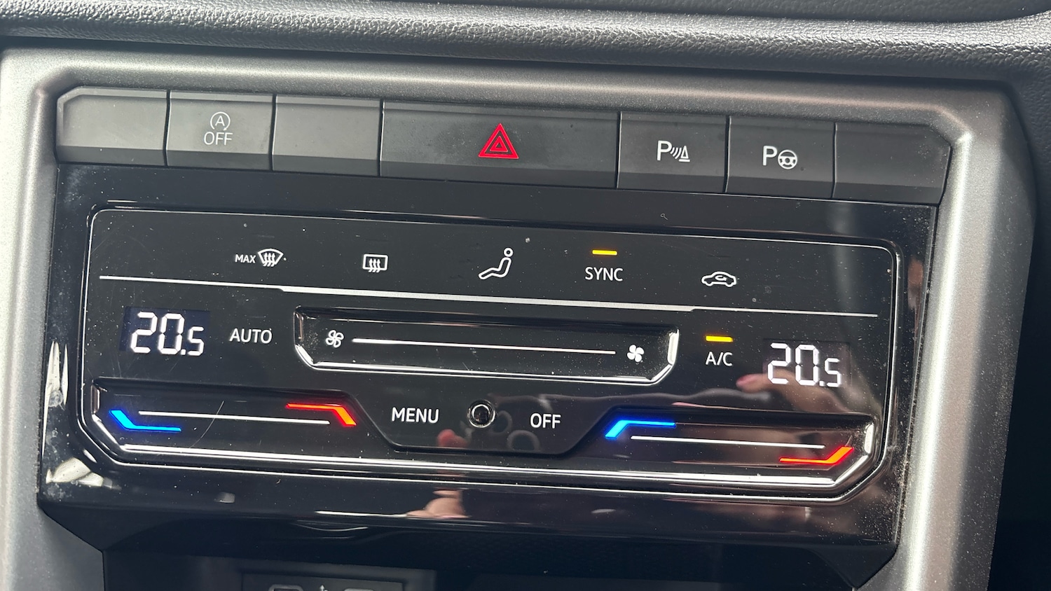 Used Volkswagen T-Roc 2024 for sale - 77746532: Photo 13