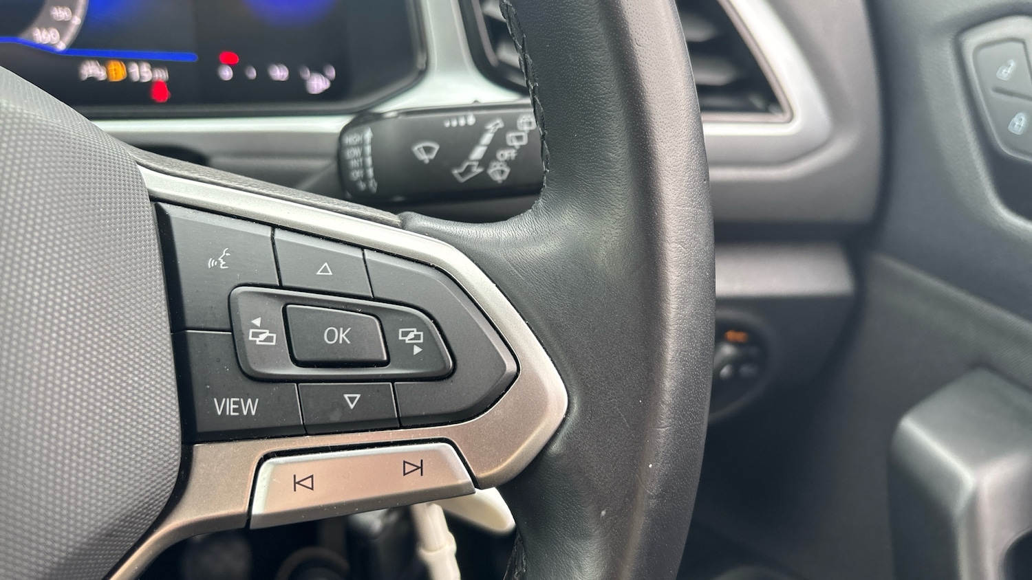 Used Volkswagen T-Roc 2024 for sale - 77746532: Photo 18