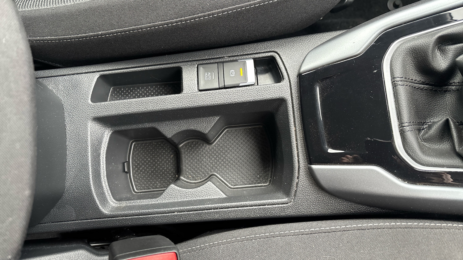 Used Volkswagen T-Roc 2024 for sale - 77746532: Photo 22