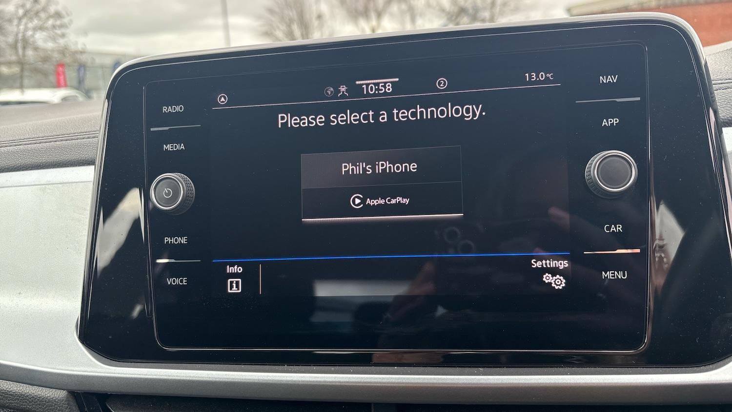 Used Volkswagen T-Roc 2024 for sale - 77746532: Photo 24