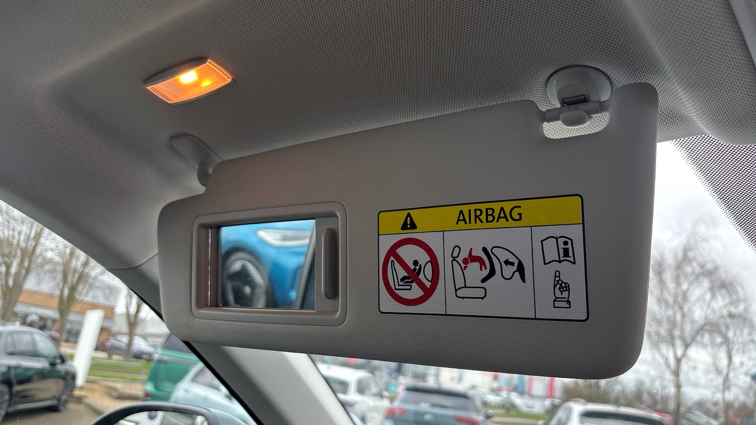 Used Volkswagen T-Roc 2024 for sale - 77746532: Photo 31