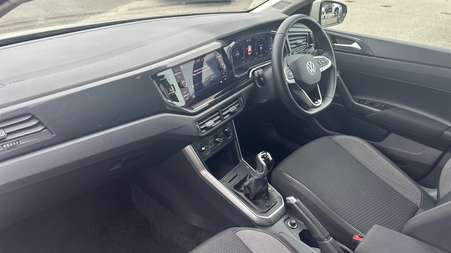 Used Volkswagen Polo 2022 for sale - 77945998: Photo 2