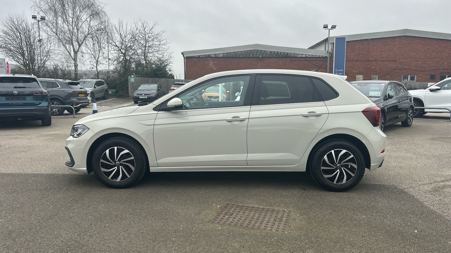 Used Volkswagen Polo 2022 for sale - 77945998: Photo 25