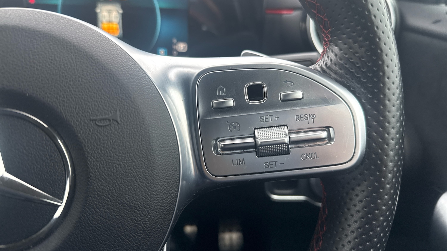 Used Mercedes-Benz A-Class 2019 for sale - 77297032: Photo 25