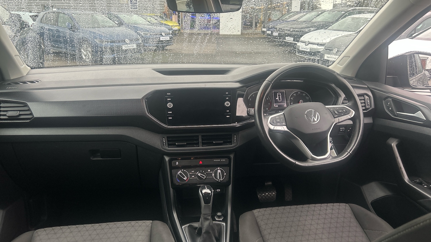 Used Volkswagen T-Cross 2022 for sale - 77034215: Photo 10