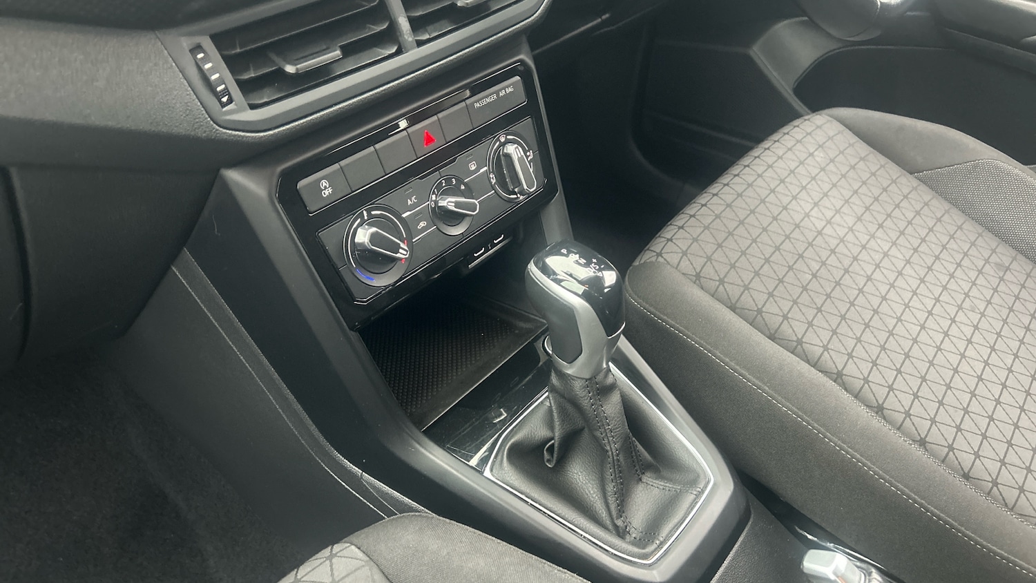 Used Volkswagen T-Cross 2022 for sale - 77034215: Photo 13