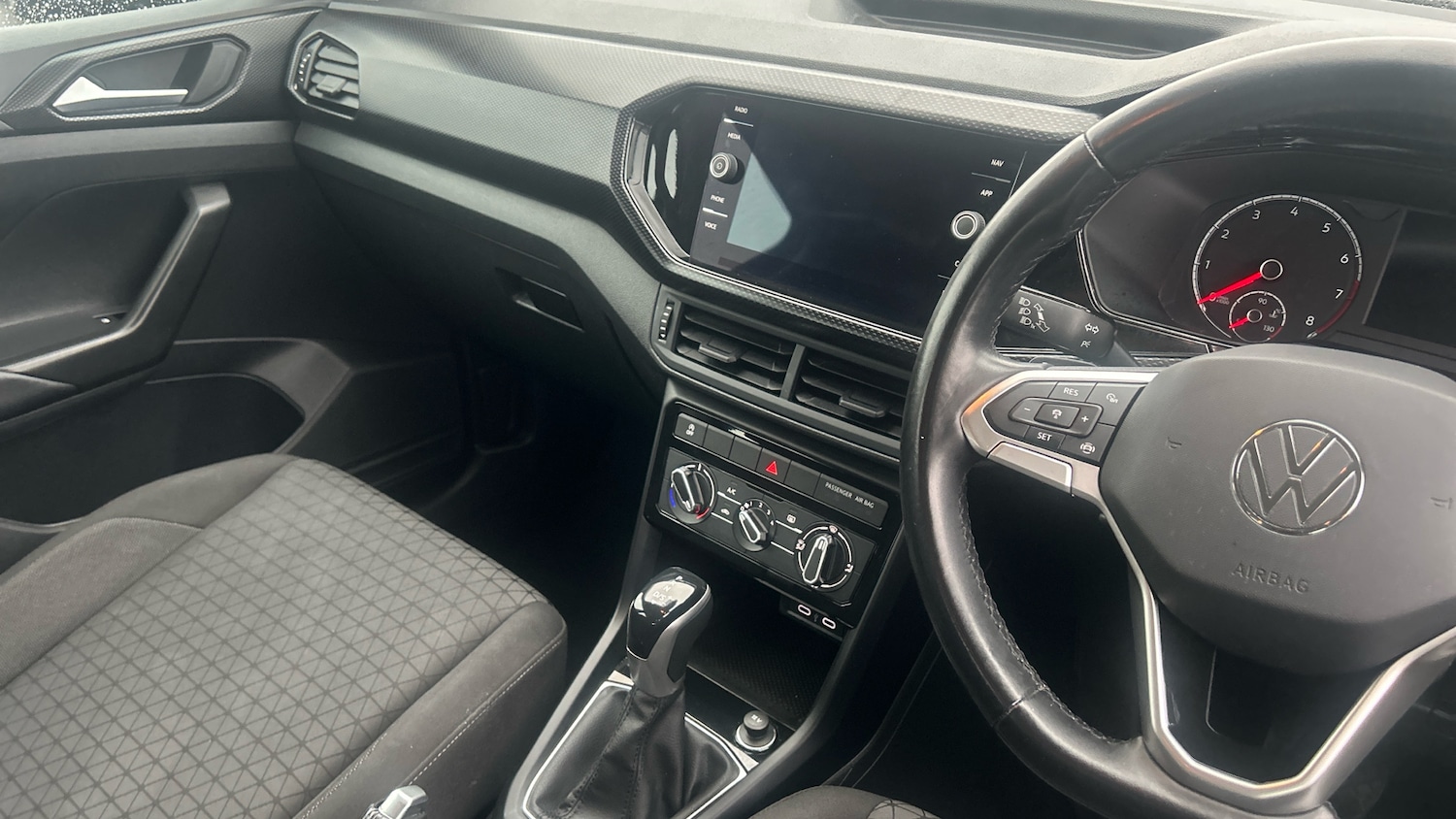 Used Volkswagen T-Cross 2022 for sale - 77034215: Photo 14